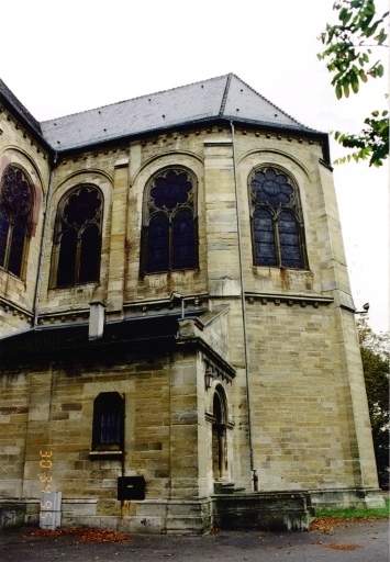 Vue d'ensemble du choeur et de la sacristie, depuis l'est.