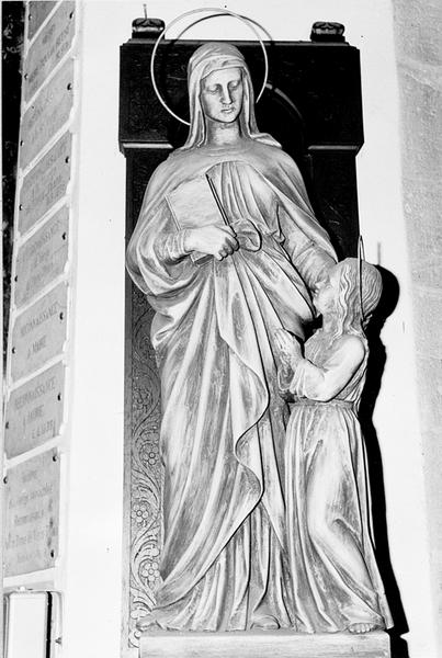 Groupe sculpté : sainte Anne et la Vierge