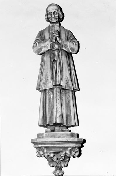 Statue : saint Jean Marie Vianney