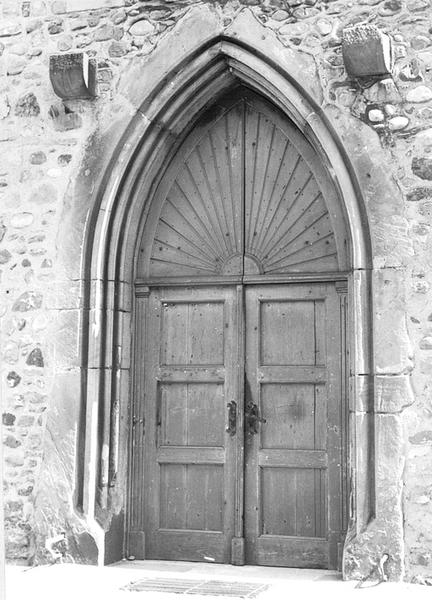 Vue de la porte d'entrée occidentale.