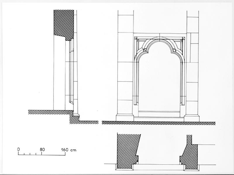 Détails : plans, coupe et élévation de la porte d'entrée.