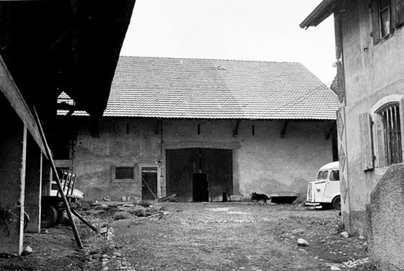 Vue des dépendances : grange.