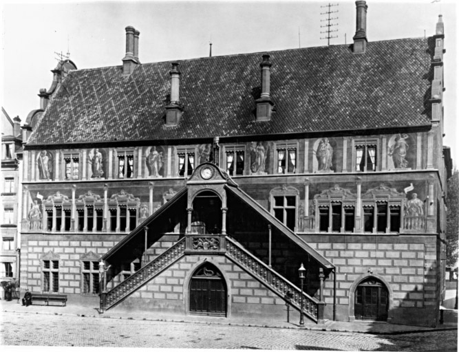 Vue ancienne de la façade principale.