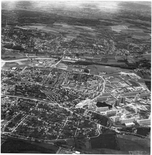 Vue aérienne : la ville vue du nord, quartier Bel-Air et quartier des Coteaux.