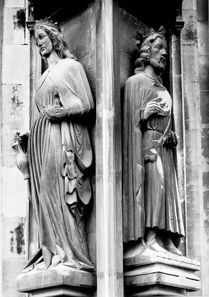 2 statues : sainte Elisabeth de Hongrie, saint Josse