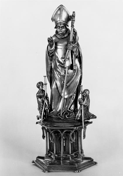 Statuette de Saint Thiébaut et deux pèlerins, vue de face.