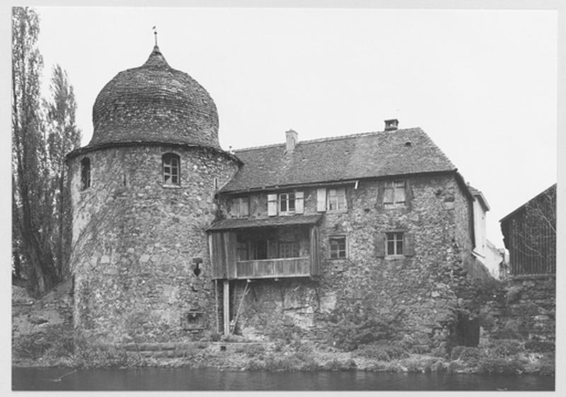 Tour des Sorcières vue du nord.