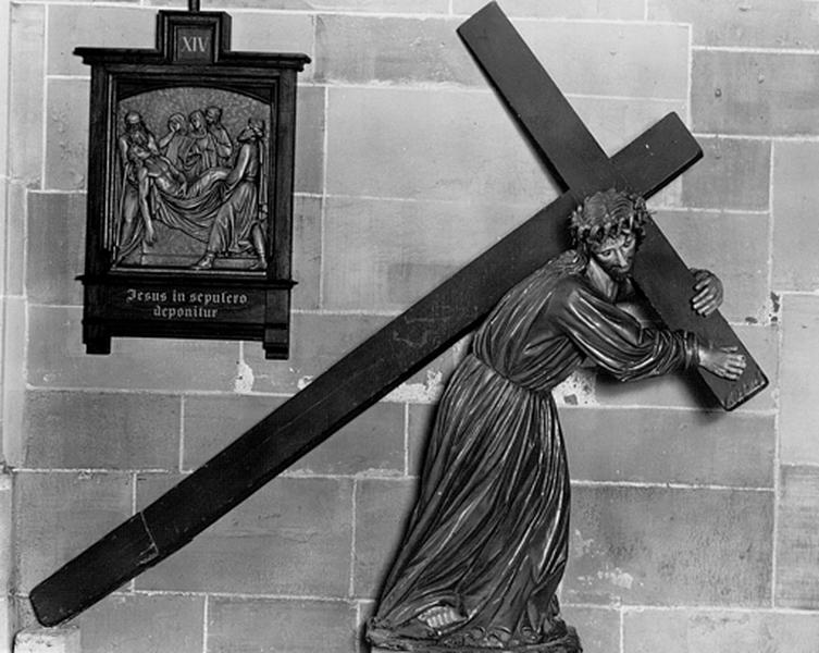 Vue d'ensemble du Christ portant la Croix. - © Région Alsace - Inventaire général
