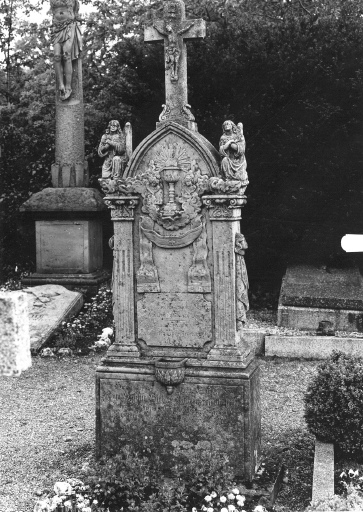 Monument sculpté par Barta, de Rouffach, 1833.
