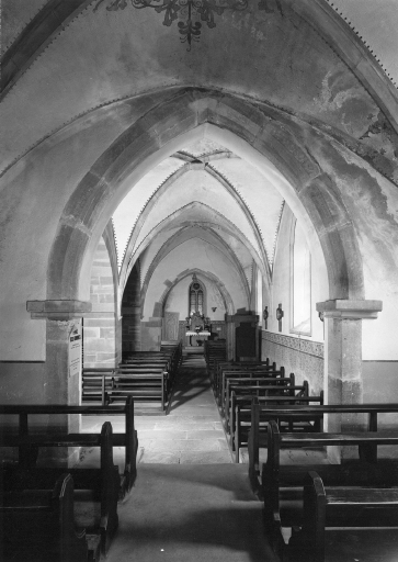 Bas-côté, vue d'ensemble vers l'est. Etat en 1974, avant restauration.