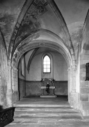 Bas-côté nord, chapelle Saint-Sébastien, vue d'ensemble depuis l'ouest. Etat en 1974, avant restauration.