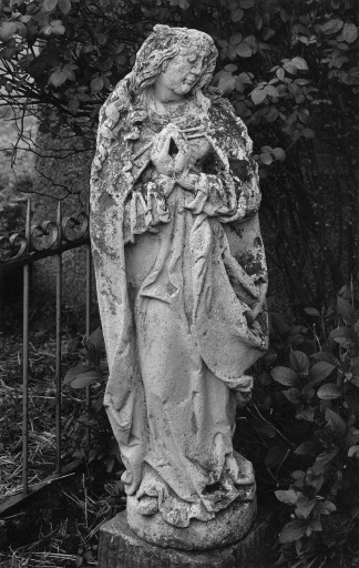 Statue de la Vierge.