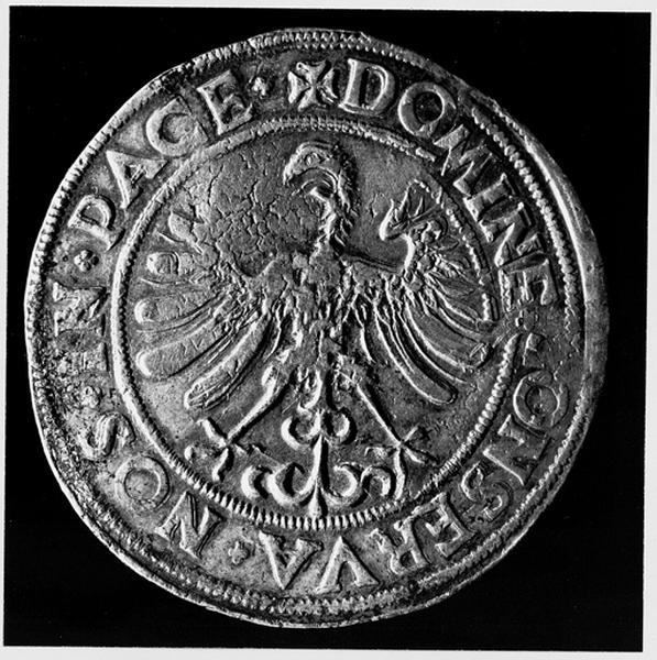 Pièce d'un taler : revers : aigle à une tête.