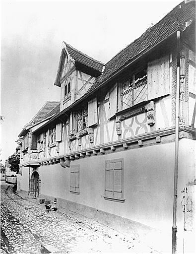 Vue ancienne de la façade sur rue.