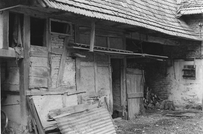 Ferme, Vignes (rue des) 10. Bâtiments annexes.