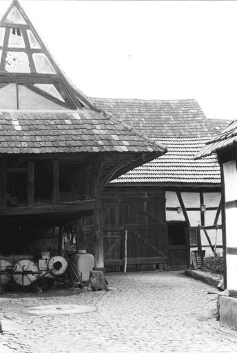 Ferme, Vignes (rue des) 10. Bâtiments annexes.