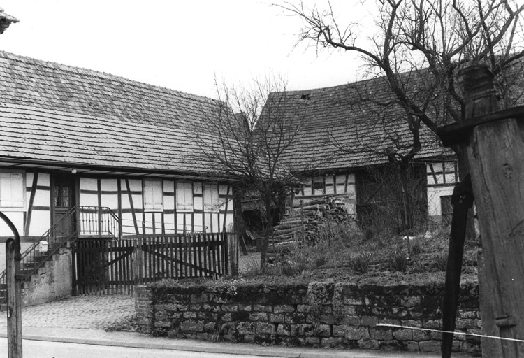 Ferme, Principale (rue) 12. Vue d'ensemble depuis la rue.