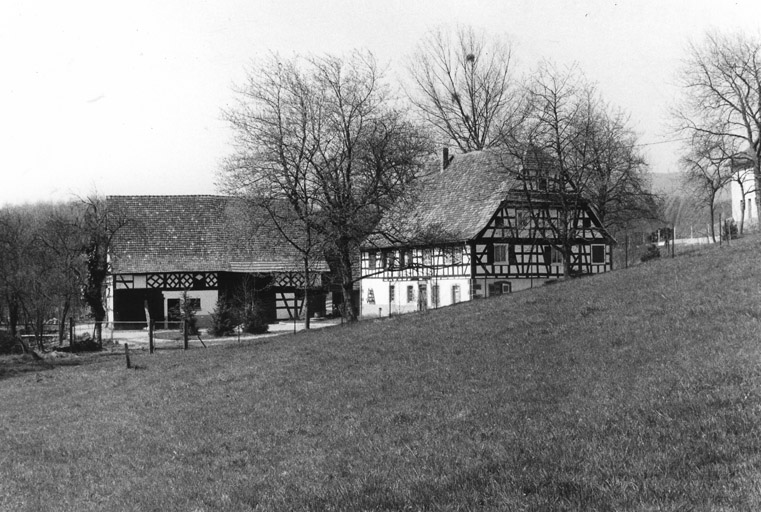 Moulin de Keffenach, propriété : Herbin le long du Winbenbach.