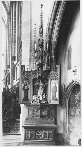 Autel secondaire du Sacré-Coeur de Jésus avec retable et groupe sculpté