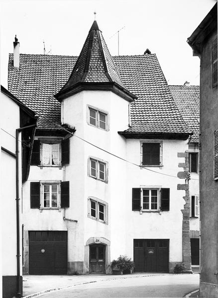 Elévation antérieure de la maison.