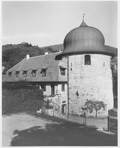 Tour des Sorcières et maison du 13 rue A. Jacquot.