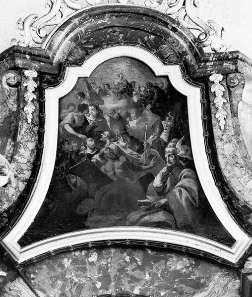 Vue du tableau ornant le fronton : Pères de l'Eglise, Moïse, David et la Vierge.