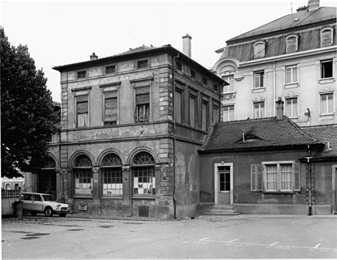 Annexe, vue de la cour (vestige de l'école professionnelle).