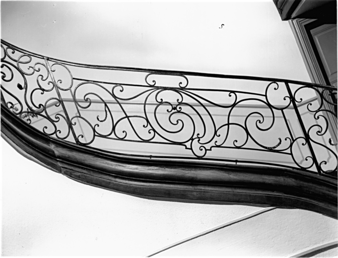 Escalier, détail de la rampe.