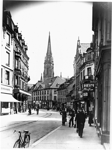 Vue ancienne de la rue du Sauvage.