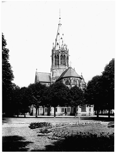 Vue ancienne du chevet de l'église.