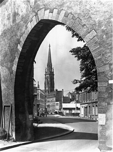 Vue ancienne de la rue de la Justice.