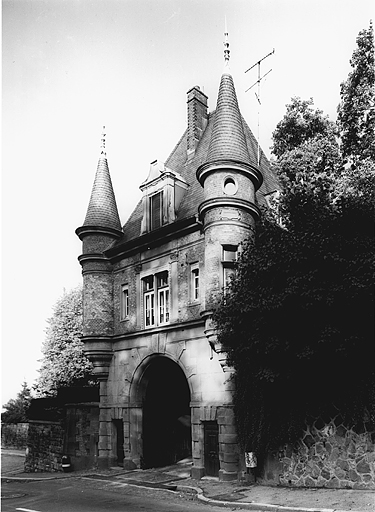 Pavillon d'entrée (maison du portier).