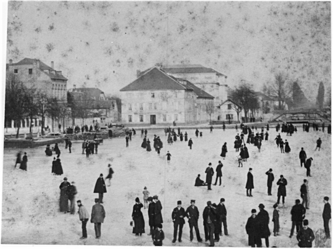 Vue ancienne du canal du Rhône : patinage sur le vieux bassin.