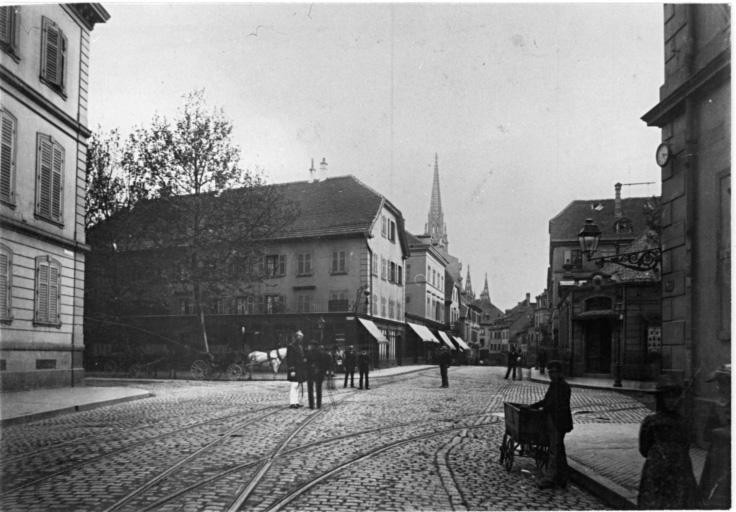 Vue ancienne de la porte Jeune, vers la rue du Sauvage.