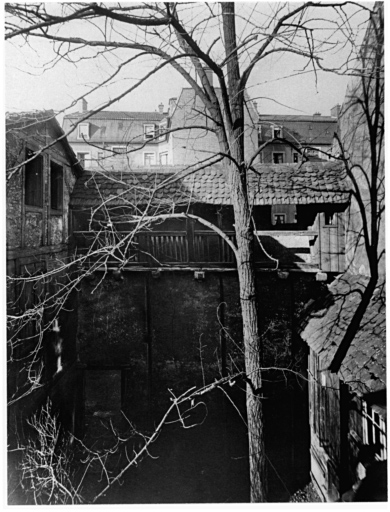 Vue de l'ancien rempart en 1909, vu de l'extérieur.