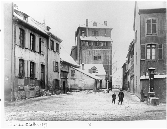 Vue ancienne de la tour du Diable.