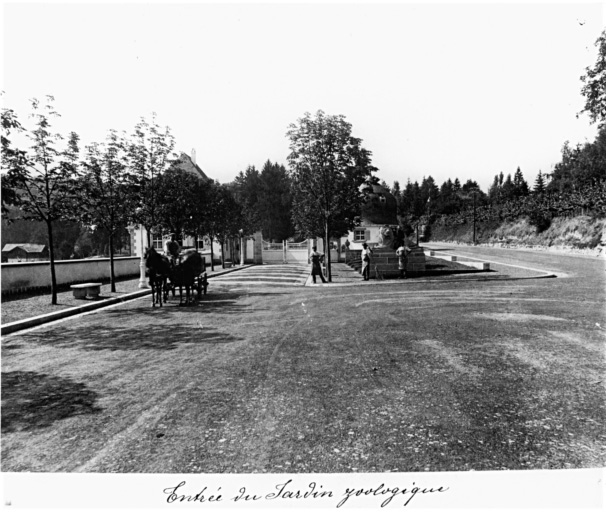 Vue ancienne de l'entrée du jardin zoologique.