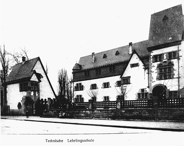 Vue ancienne de l'extérieur (Technische Lehrlingsschule).