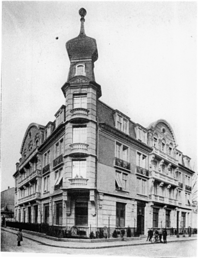 Vue ancienne de l'immeuble construit à l'emplacement de la procure.