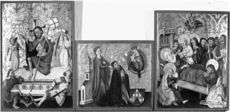 Vue d'ensemble des trois panneaux du retable.