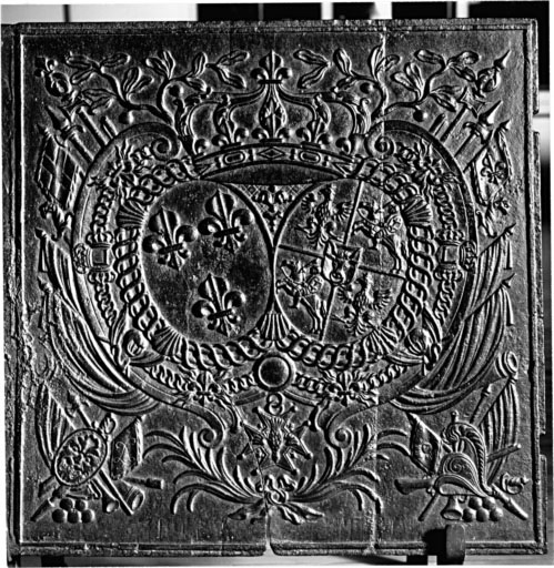 Plaque de poêle : armoiries de Louis XV et de Marie Leczinska