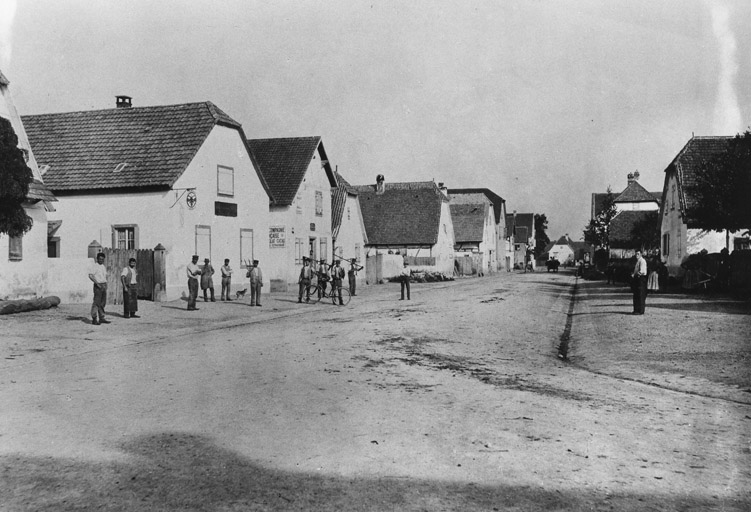 Vue de la rue Principale.