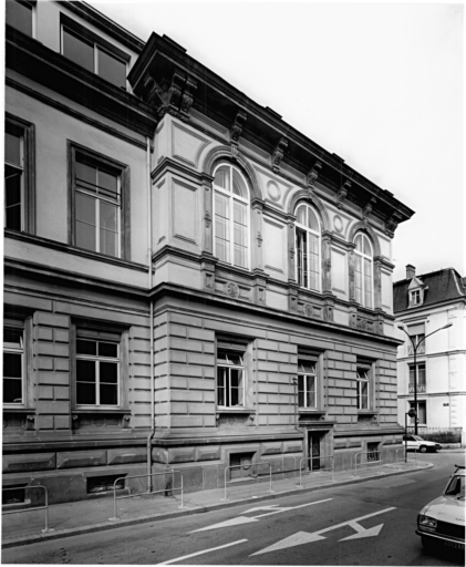 Elévation latérale sur la rue d'Ensisheim, avant-corps latéral postérieur.