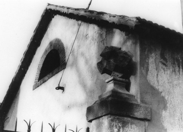 Détail du couronnement du piédroit.