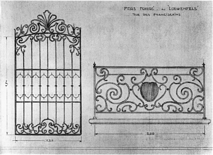 Grilles des fenêtres du rez-de-chaussée et garde-corps du premier étage.