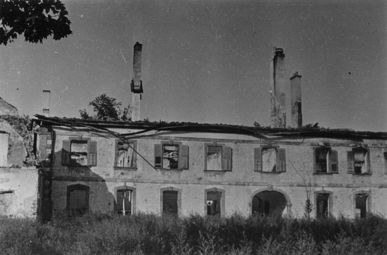 Façade postérieure : vue du bâtiment principal (après 1945).