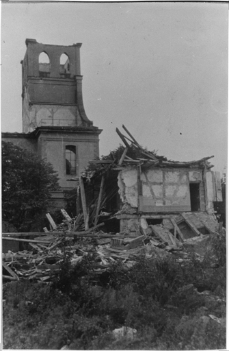 Restes du presbytère (après 1945).