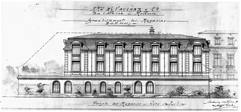 Bureaux et magasins, 3 avenue Clémenceau. Façade des magasins côté jardin.