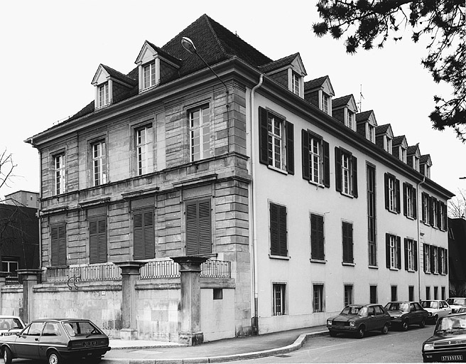 Elévations sur la Grand'Rue et la rue de la Bibliothèque.