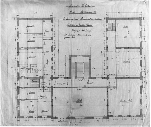 Construction d'une école spéciale de garçons (Mittelschule). Plan du deuxième étage.